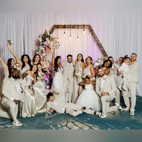 Meet your Posher, Angelina - Picture 10 of 14